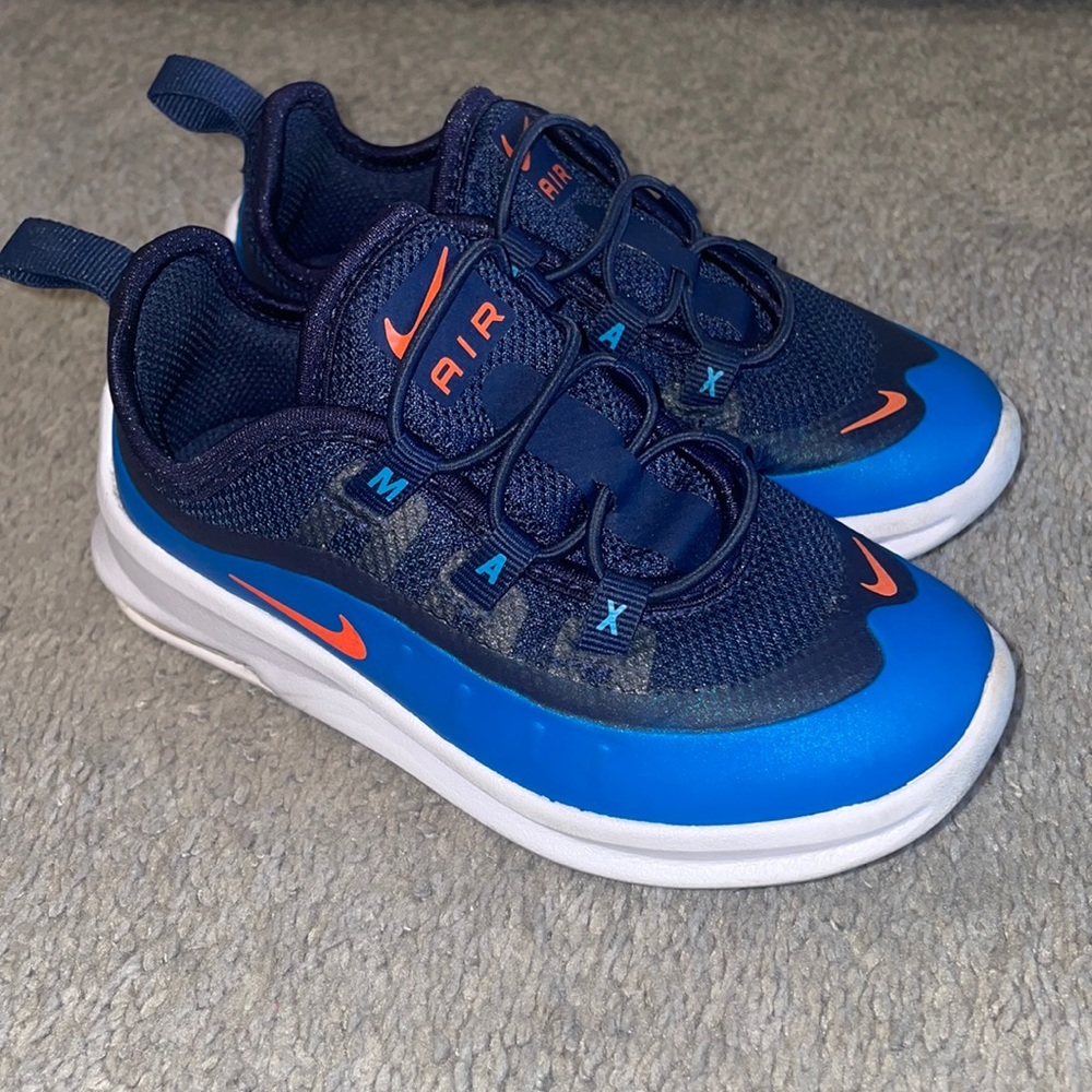 Size 9 toddler boy bike air max